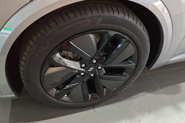 Used Li Auto L9 2023 Pro Model