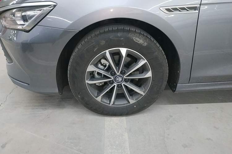 Used BYD Qin PLUS 2024 HONOR Edition DM-i 55KM Leading Model
