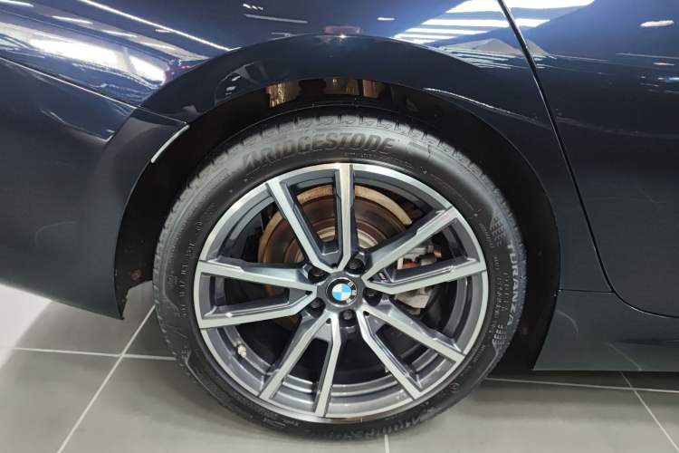 Used BMW 3 Series 2021 Second Facelift 325Li M Sport Package
