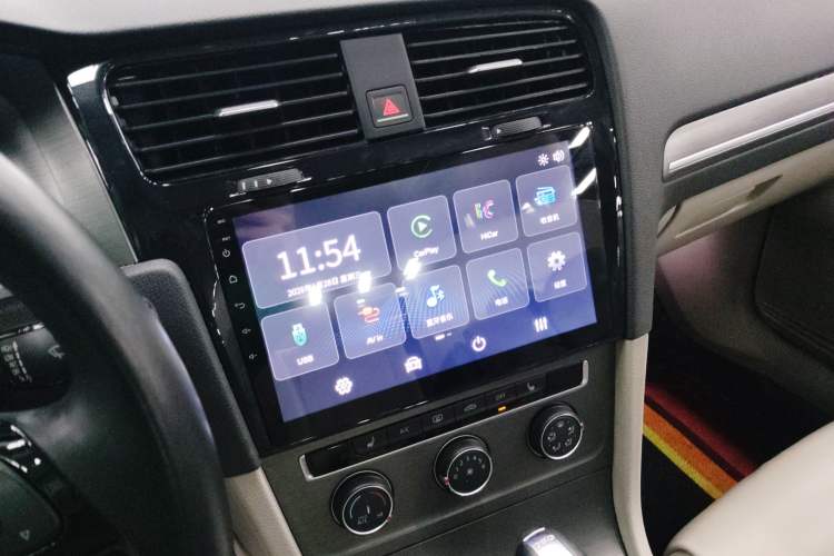 Used Volkswagen Golf 2016 230TSI Automatic Luxury Version