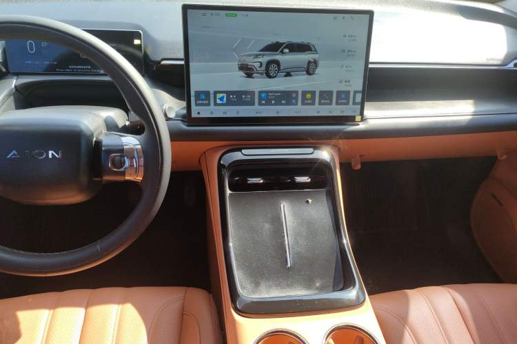 Used AION V 2024 Aion Tyrannosaurus 650 Smart Luxury Edition
