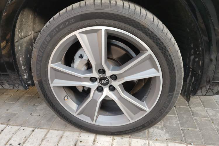 Used Audi Q5L 2022 45T Luxury Dynamic Model
