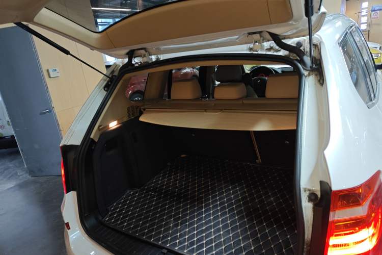 Used BMW X3 2016 sDrive20i
