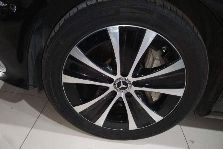 Used Mercedes-Benz E-Class New Energy 2022 Restyled E 350 e L Plug-in Hybrid Sedan
