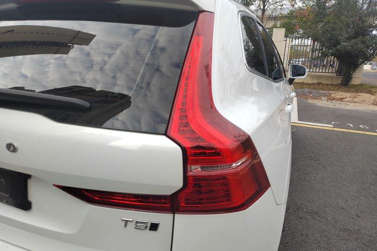 Used Volvo XC60 2021 T5 4x4 Smart Luxury Edition
