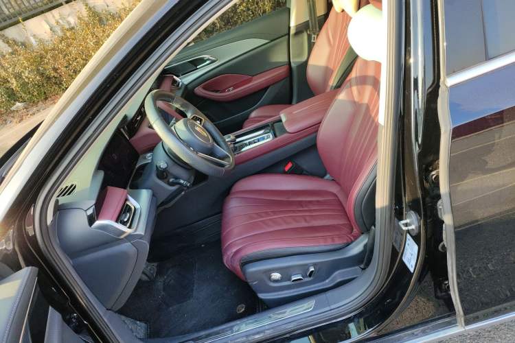 Used Hongqi H5 2023 2.0T Automatic Smart Connect Flagship Edition
