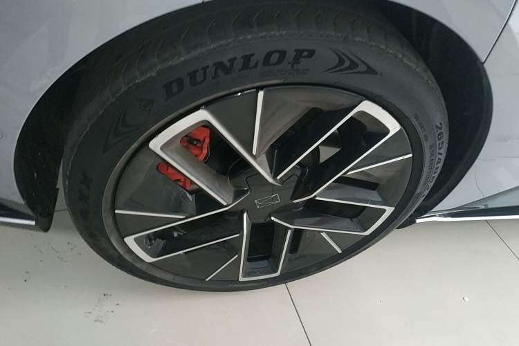 Used  12 2023 650 Three-Laser Four-Wheel Drive Performance Edition
