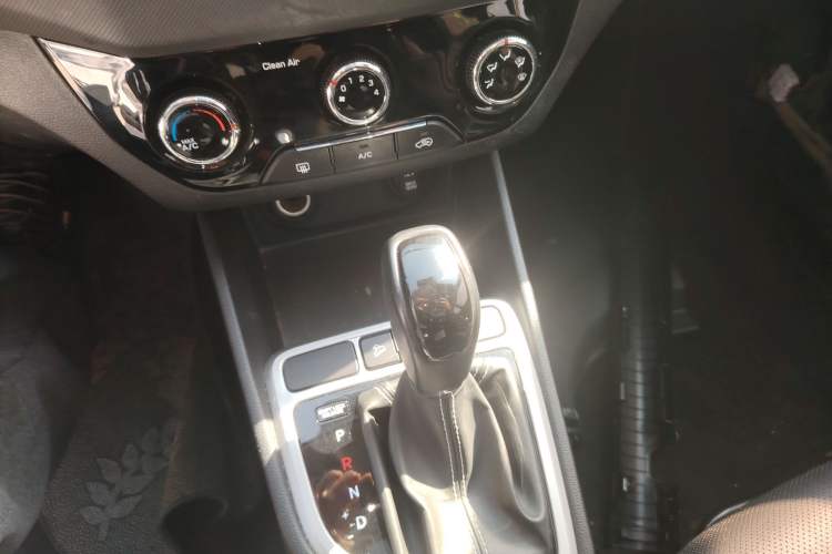 Used Hyundai ix25 2017 1.6L Automatic Smart Version
