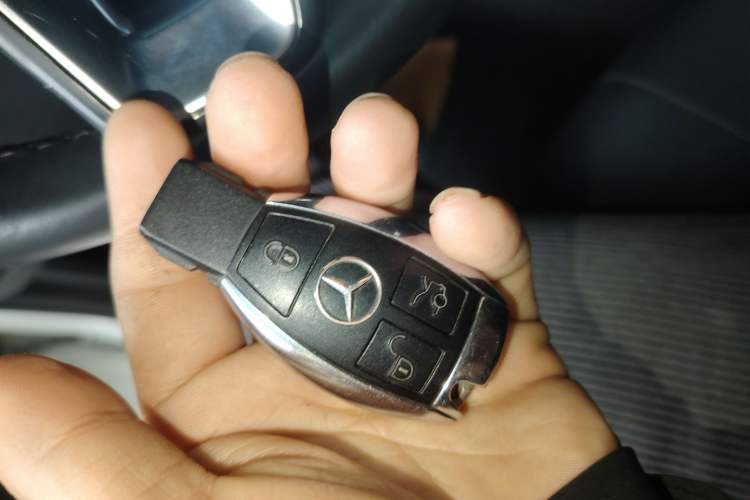 Used Mercedes-Benz E-Class 2015 Facelift E 200 L Sport Edition
