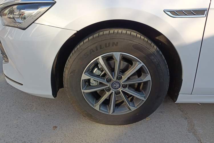 Used BYD Qin PLUS 2024 HONOR Edition DM-i 55KM Leading Model
