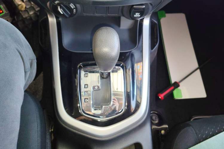 Used Nissan Navara 2017 2.5L Automatic 4x4 Luxury Edition QR25
