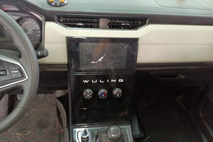 Used Wuling Zhengcheng 2021 1.5T Manual Luxury Version
