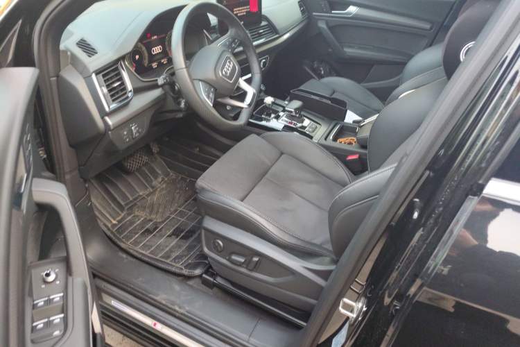 Used Audi Q5L 2022 40T Luxury Dynamic Model