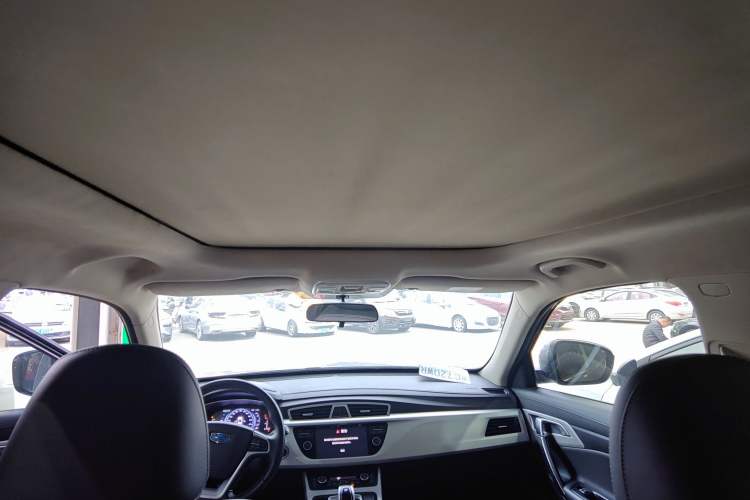 Used Geely Auto Emgrand X7 Sport 2020 1.8TD DCT Two-Wheel Drive Smart Connect 4G-Enabled Version