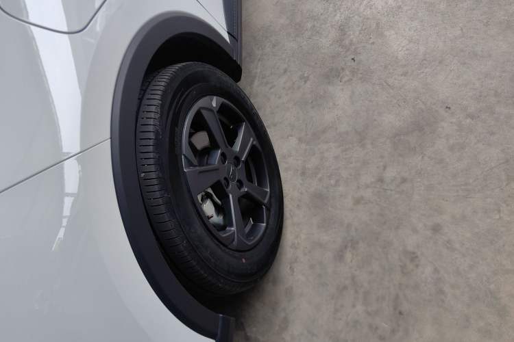 Used Geometry E Firefly 2023 320KM Cute & Handsome Tiger 5 Seats
