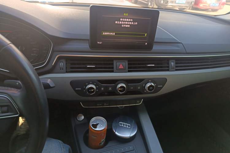 Used Audi A4L 2018 30th Anniversary Edition 30 TFSI Ambition Model
