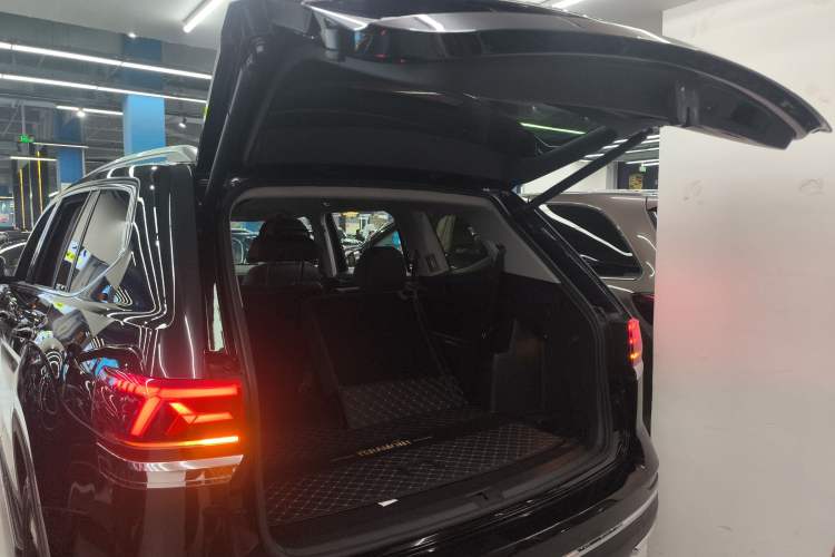 Used Volkswagen Teramont 2023 380TSI Four-Wheel Drive Prestige Luxury Edition
