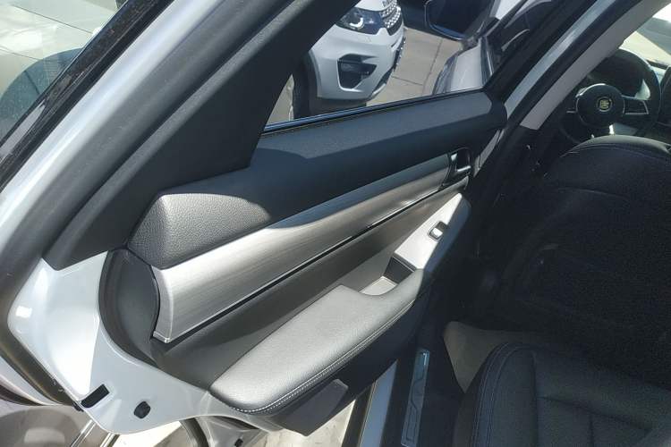 Used BYD Tang 2018 2.0T Automatic SmartConnect Prestige 7-Seater China V Standard
