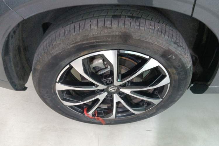 Used Changan UNI-Z New Energy 2024 Blue Whale Smart Electric iDD 125km Beyond Edition
