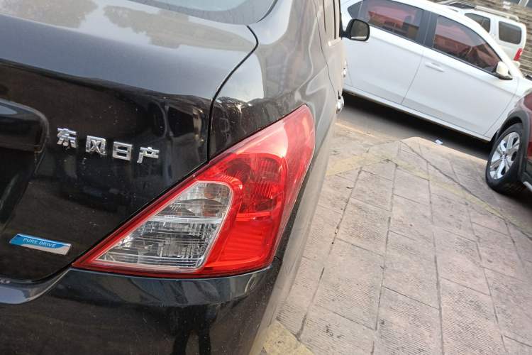 Used Nissan Sunny 2015 1.5XE Manual Comfort Edition
