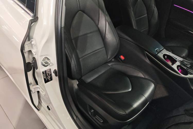 Used Toyota Avalon 2021 2.5L Luxury Edition
