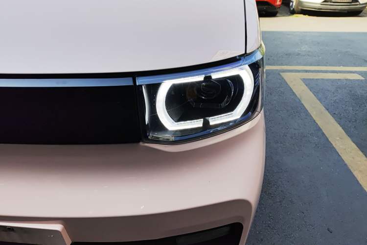 Used Wuling Hongguang MINIEV 2021 Macaron Premium Model – Lithium Iron Phosphate
