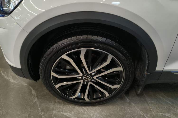 Used Volkswagen T-ROC 2022 280TSI DSG Two-Wheel Drive Comfort PLUS
