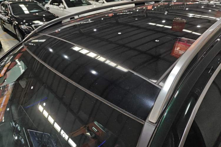 Used Mercedes-Benz GLC 2023 GLC 300 L 4MATIC Dynamic Edition 5-seater
