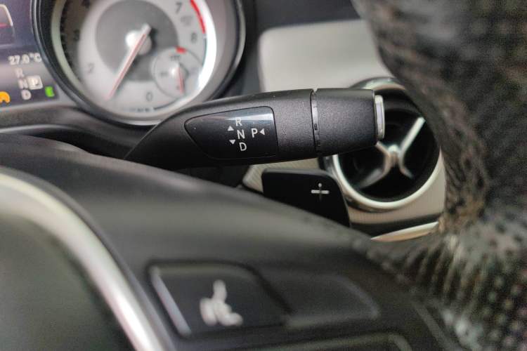 Used Mercedes-Benz GLA 2015 GLA 200 Fashion Model