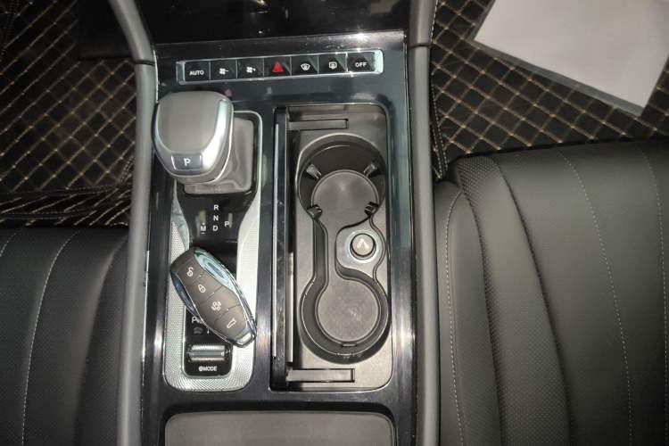 Used Hongqi H5 2023 2.0T Automatic Smart Connect Flagship Edition
