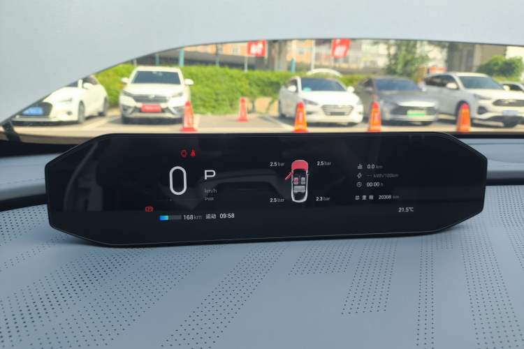 Used  GT 2023 560 Rear-Drive Tech Edition