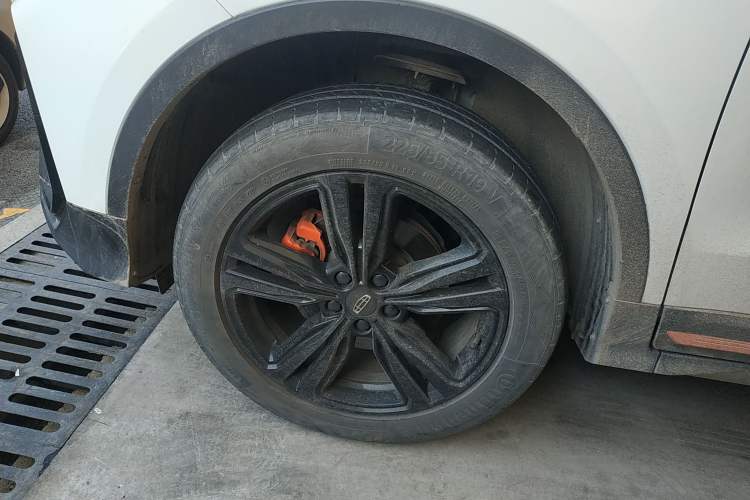 Used Geely Auto Emgrand X7 Sport 2022 Boyue X 1.8TD DCT ZhiZun Edition
