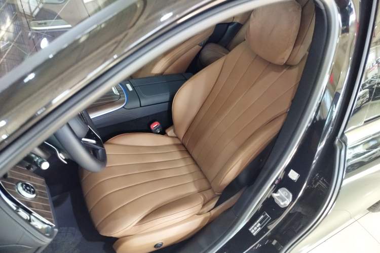 Used Mercedes-Benz E-Class 2024 E 300 L Stylish Model