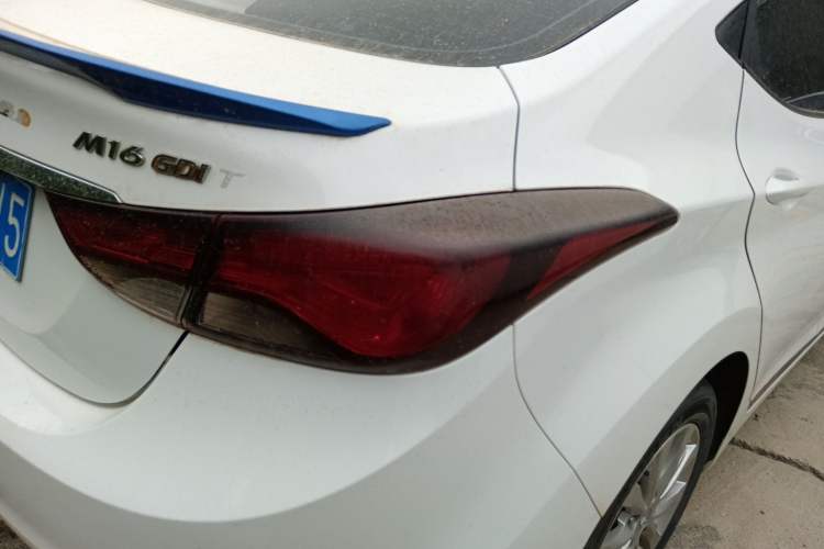 Used Hyundai Elantra 2016 1.6L Manual Fashion Edition
