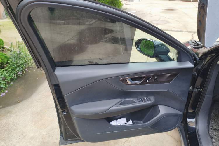 Used Hongqi E-QM5 2023 Revised Version Basic Travel Edition