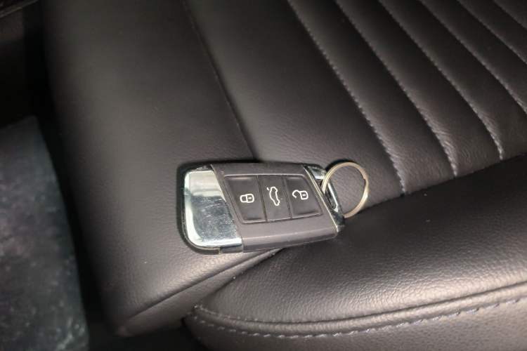 Used Volkswagen Magotan 2019 330TSI DSG Luxury Version China VI Standard