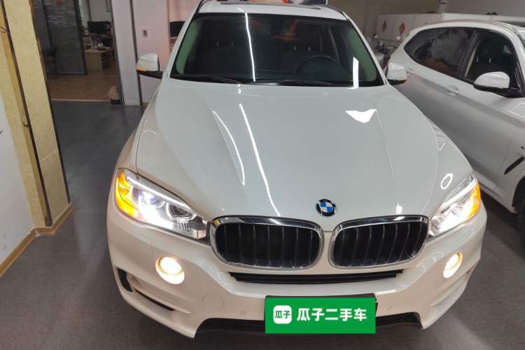 Used BMW X5 2015 xDrive28i

