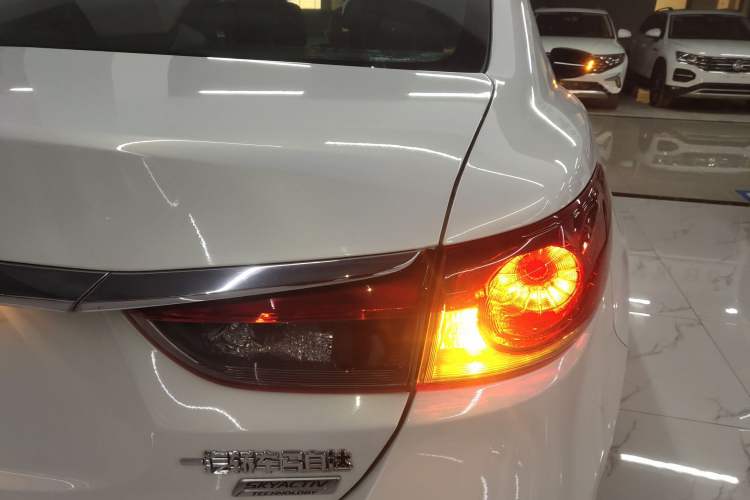 Used Mazda Atenza 2014 2.0L Blue Sky Luxury Edition
