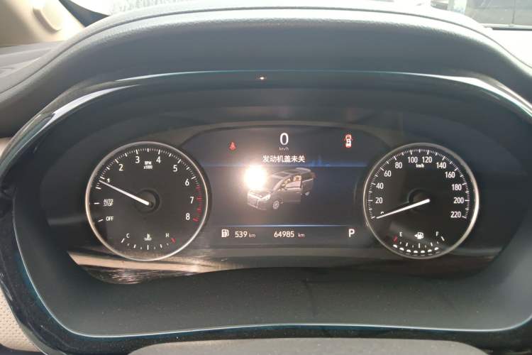 Used Buick GL8 2023 Facelifted Land Cruiser Executive Luxury Version