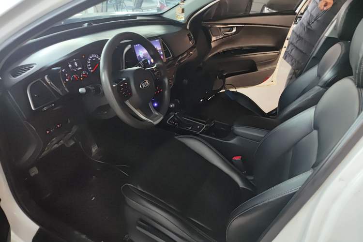 Used Kia K4 2014 1.8L Automatic GLS
