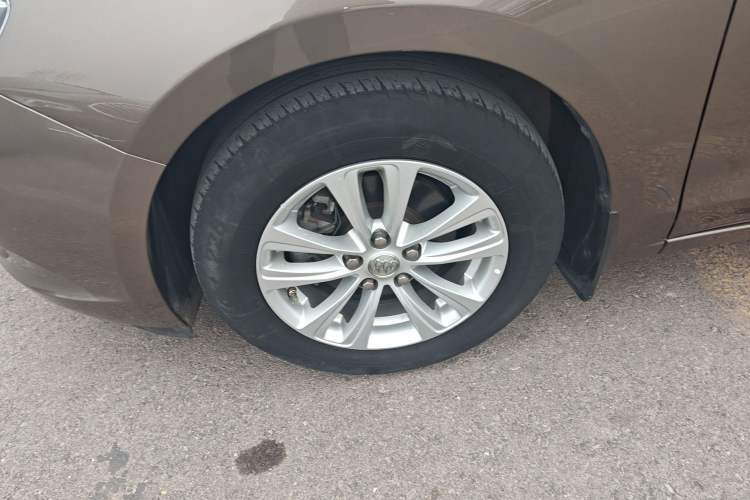 Used Buick GT 2017 15N Automatic Entry-Level Trim
