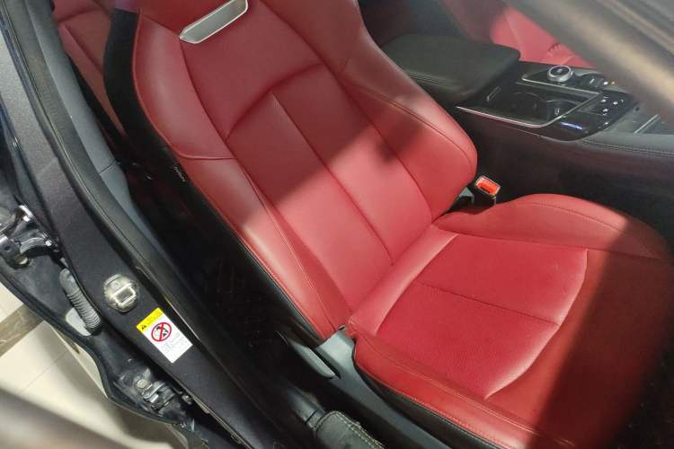 Used Changan UNI-T 2020 1.5T Prestige Version
