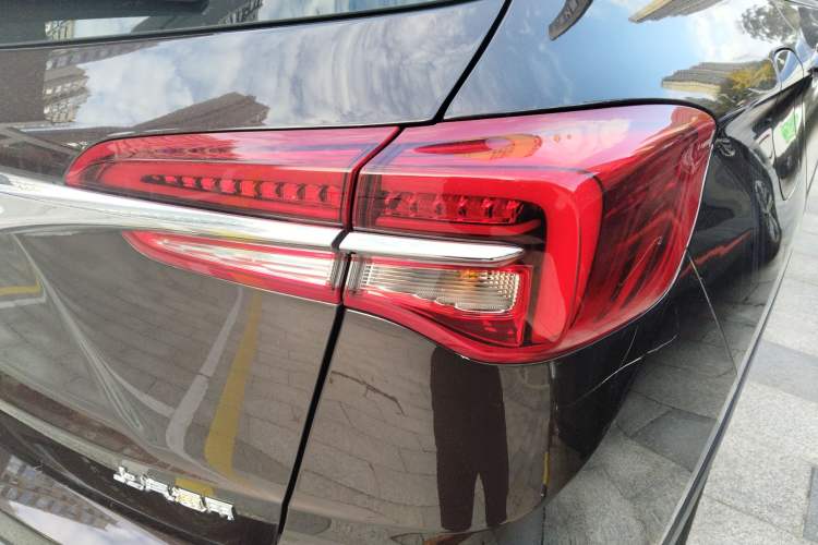 Used Buick Envision 2021 532T Two-Wheel-Drive Elite Version
