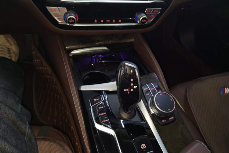 Used BMW 5 Series 2021 525Li Luxury Package
