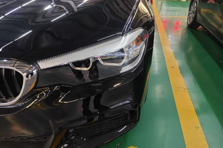 Used BMW 5 Series 2019 530Li Leading Model M Sport Package