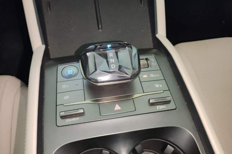 Used BYD Qin L 2024 DM-i 120KM Leading Model
