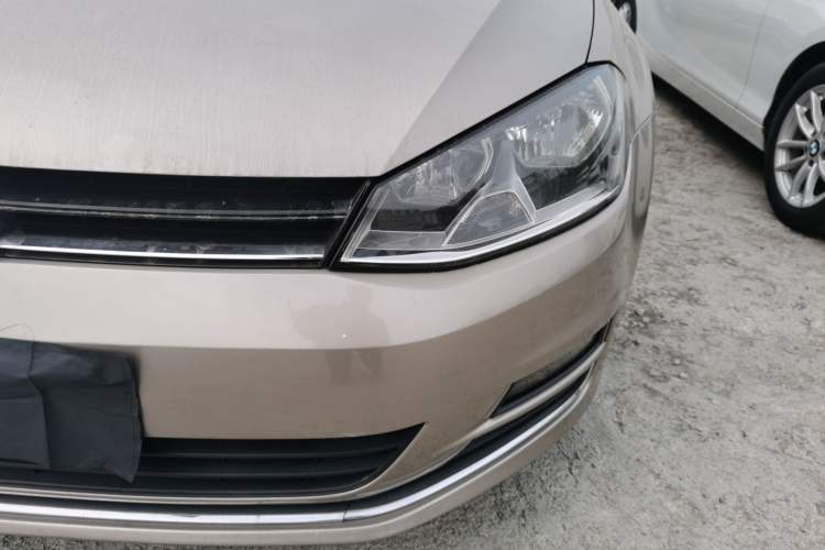 Used Volkswagen Golf 2015 1.4TSI Automatic Luxury Model
