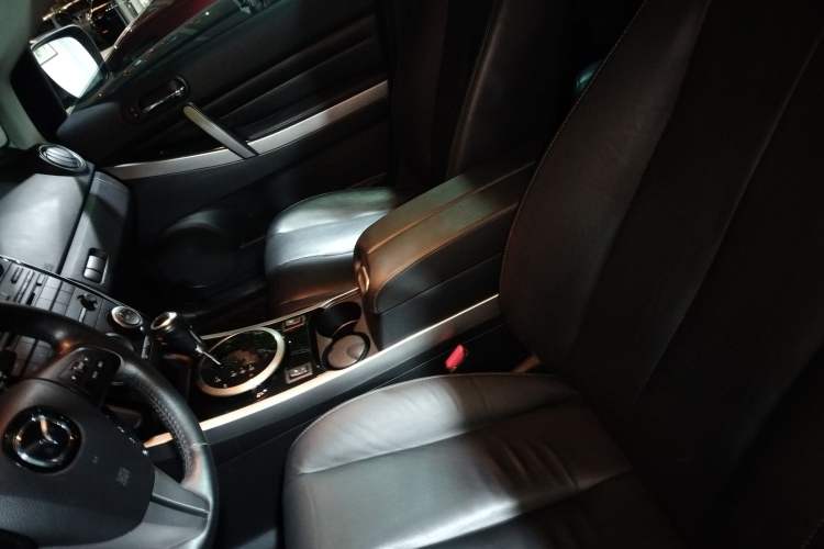 Used Mazda CX-7 2014 2.5L 2WD Luxury Edition
