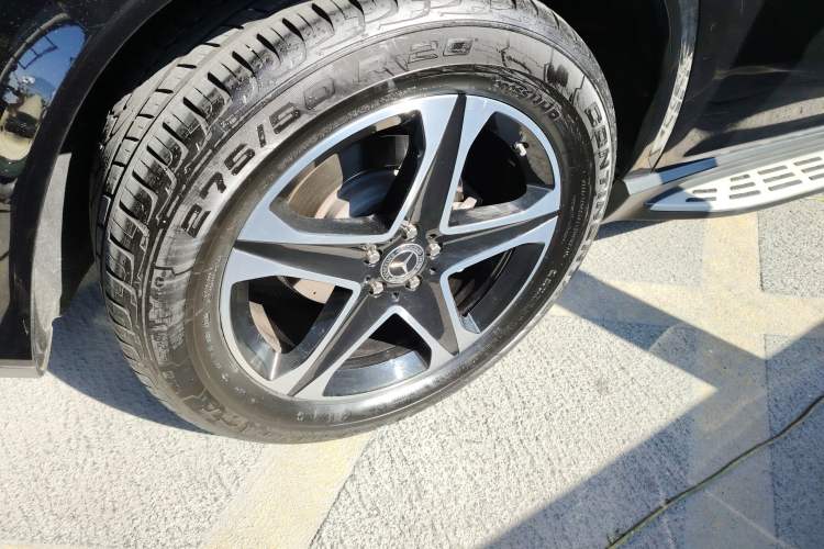 Used Mercedes-Benz GLE 2023 GLE 350 4MATIC Stylish Model
