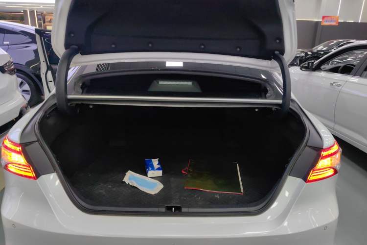 Used Toyota Camry 2021 2.5G Luxury Edition
